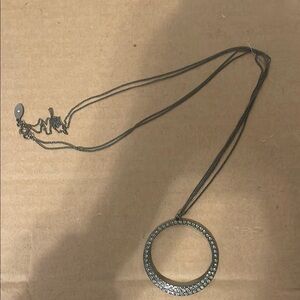 Elegant Silver Necklace with Crystal Accents